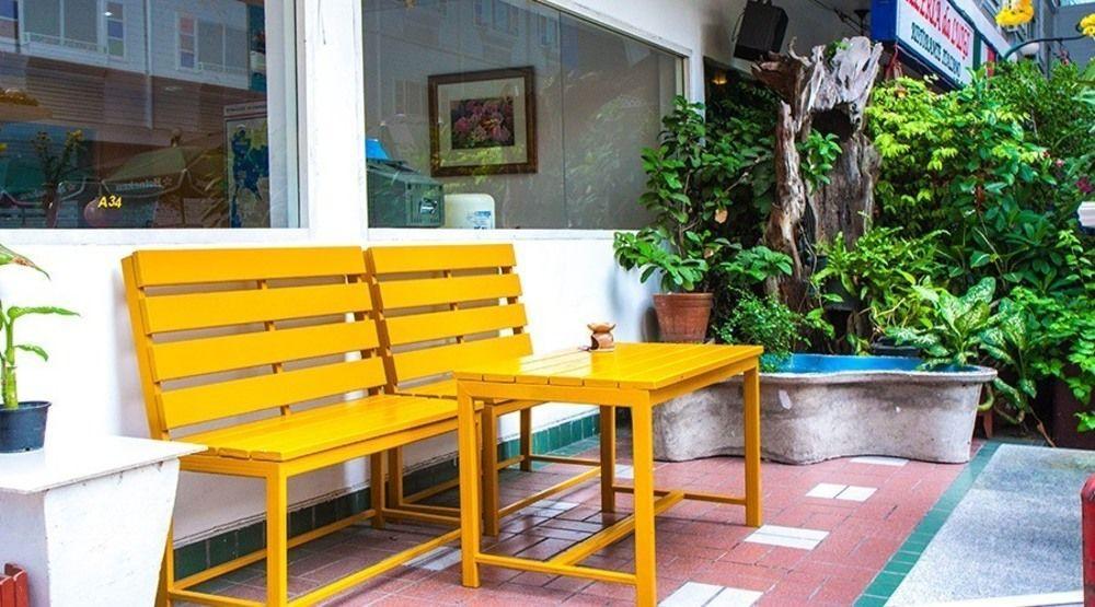 Preme Hostel Bangkok Exterior foto